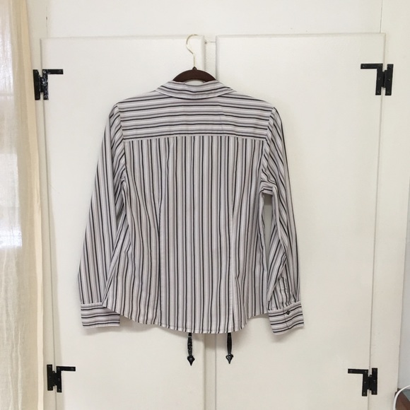 G.H. Bass & Co. Striped Button Down Blouse - Picture 2 of 6